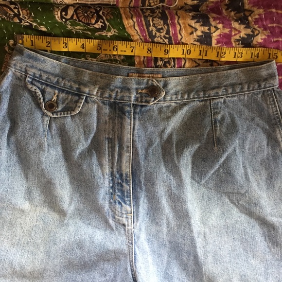 Vintage Denim High Waisted Shorts - Picture 5 of 7